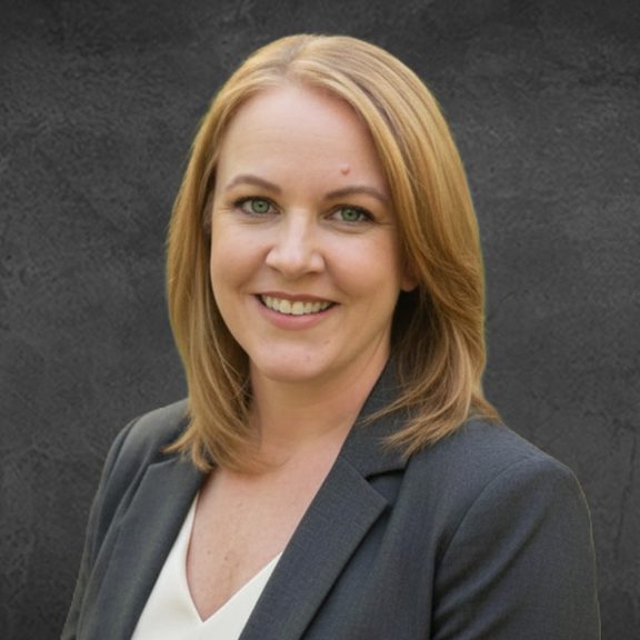 CW Headshot Alyson Spaulding