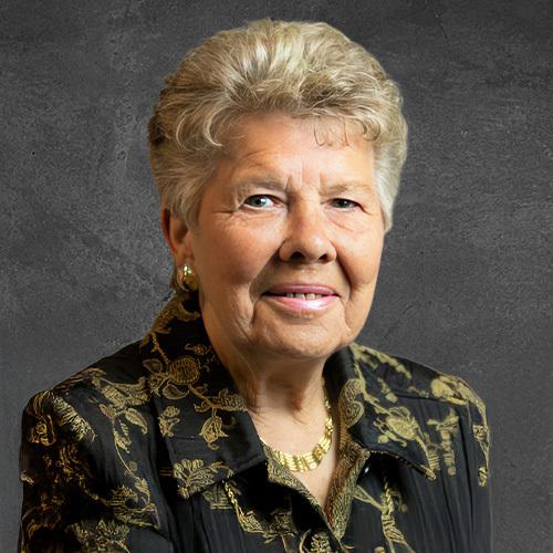 CW Headshot Lee Henley