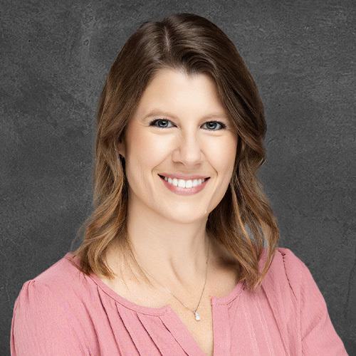 CW Headshot Tracy Wenzel